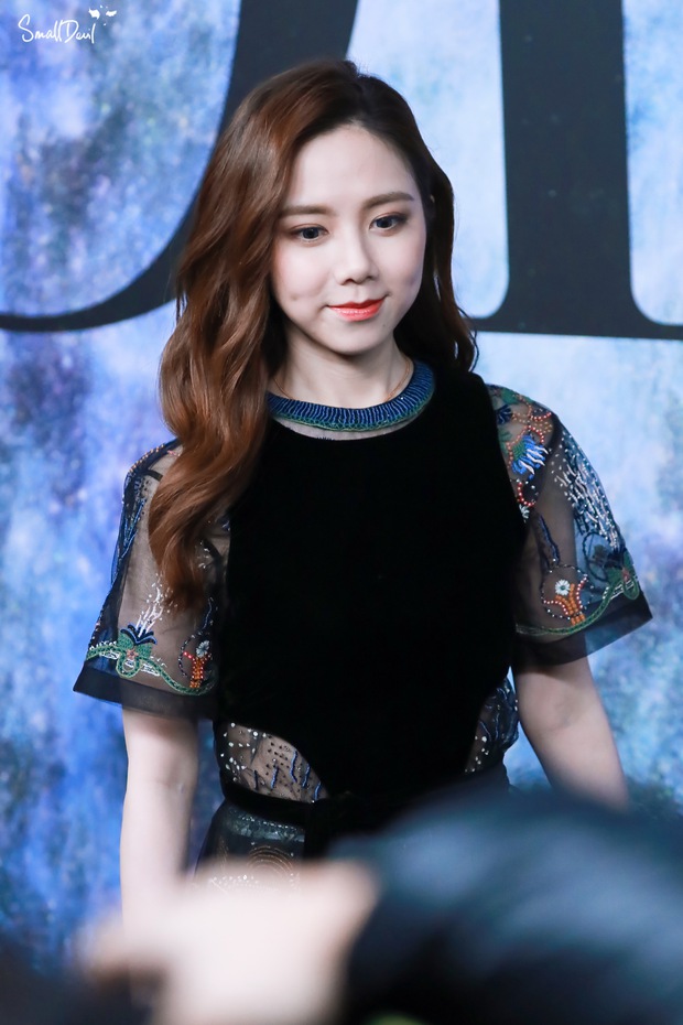 Thảm đỏ hot nhất hôm nay: Angela Baby xinh như tiên nữ giáng trần, Vương Tuấn Khải cùng dàn nam thần khiến chị em xịt máu mũi - Ảnh 12.