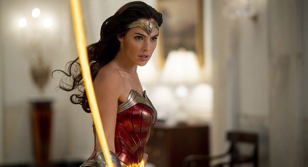 5 sai lầm siêu to khổng lồ của hội siêu nhân DC mà chị đẹp Wonder Woman 1984 làm ơn né giùm kẻo toang! - Ảnh 1.