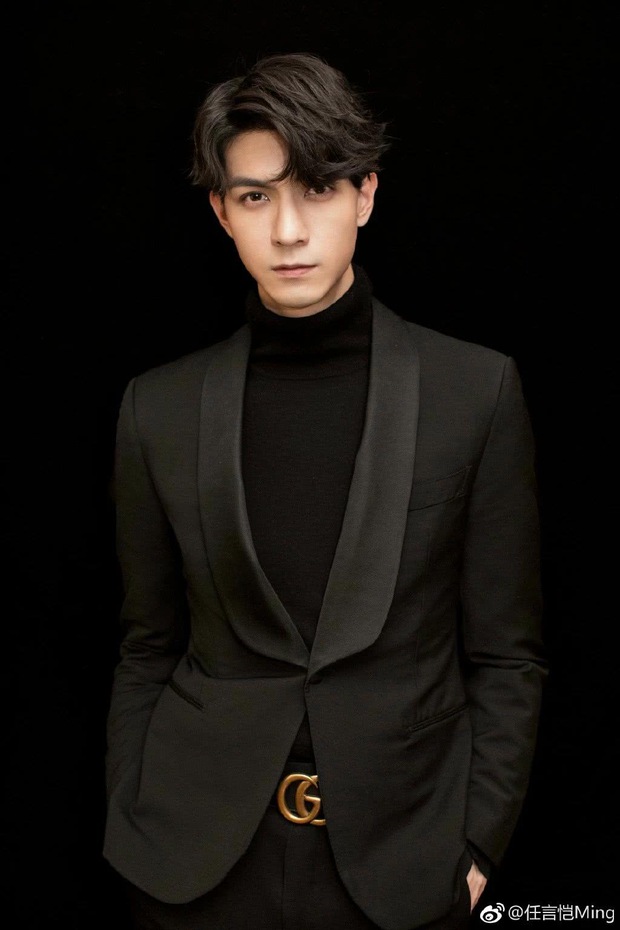 Netizen dậy sóng với sao nam nhận mình siêu hợp vai Thiên Quan Tứ Phúc, trình độ tự sướng thượng thừa luôn rồi! - Ảnh 1.