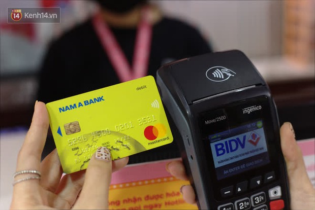 Trải nghiệm tính năng chạm thanh toán trên thẻ ATM, vừa tiện lợi vừa an toàn vậy mà ít ai biết! - Ảnh 5.