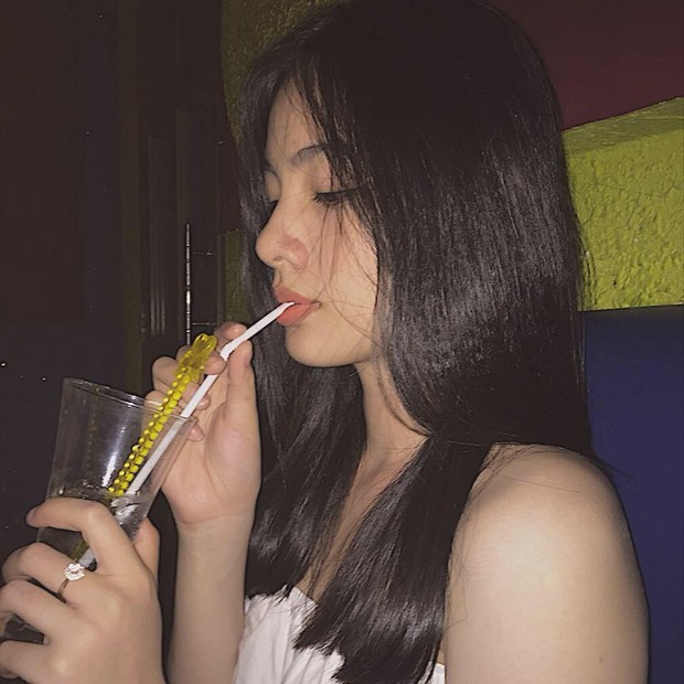 Gái xinh 2k2 bồ chồng cũ Lệ Quyên thời còn đi học và bây giờ: Thi Hoa hậu có sang lên thôi chứ người ta đẹp từ nhỏ rồi! - Ảnh 3.