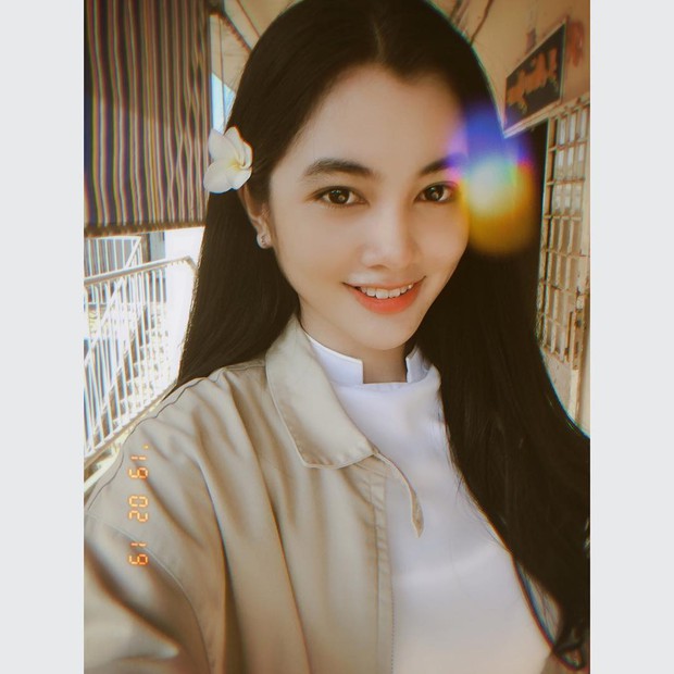 Gái xinh 2k2 bồ chồng cũ Lệ Quyên thời còn đi học và bây giờ: Thi Hoa hậu có sang lên thôi chứ người ta đẹp từ nhỏ rồi! - Ảnh 4.