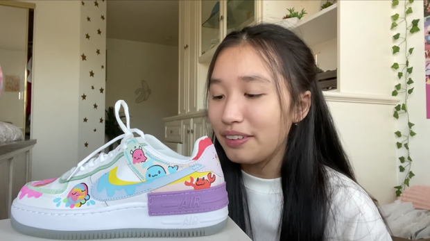 Hoá ra tiểu thư YouTuber như Jenny Huỳnh cũng xài giày pha ke, nhưng nể nhất là khoản vẽ vời cực xịn - Ảnh 2. Hoá ra tiểu thư YouTuber như Jenny Huỳnh cũng xài giày pha ke, nhưng nể nhất là khoản vẽ vời cực xịn - Ảnh 2.