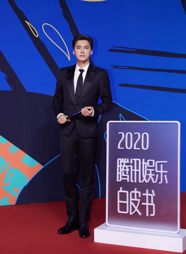 Sự kiện hot Cbiz hôm nay: Dương Mịch bất ngờ tái hợp tình cũ Lý Dịch Phong, Kim Thần sexy đọ sắc bên Lý Thấm - Ảnh 7.