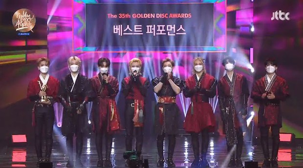 BTS giành Daesang quá dễ đoán trong ngày thứ 2 của Grammy Hàn Quốc 2021, có tới 3 nghệ sĩ nhận giải Tân binh nhưng không ai là nữ - Ảnh 4.