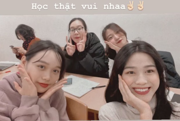 Hoa hậu Đỗ Hà đăng ảnh đi học trở lại: Tự tin zoom cận mặt nhưng nhan sắc liệu có lộ khuyết điểm? - Ảnh 2. Hoa hậu Đỗ Hà đăng ảnh đi học trở lại: Tự tin zoom cận mặt nhưng nhan sắc liệu có lộ khuyết điểm? - Ảnh 2.