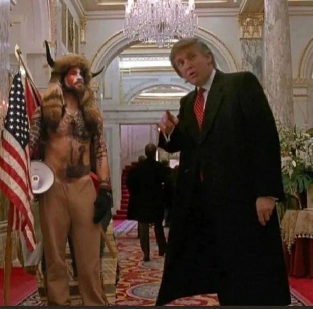 Bay màu khỏi các mạng xã hội thôi chưa đủ, cư dân mạng đòi xóa hình ảnh ông Trump khỏi nhiều cảnh phim nổi tiếng - Ảnh 7. Bay màu khỏi các mạng xã hội thôi chưa đủ, cư dân mạng đòi xóa hình ảnh ông Trump khỏi nhiều cảnh phim nổi tiếng - Ảnh 7.