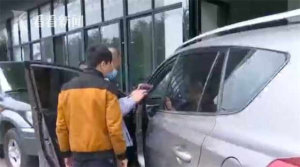 Chi 500 triệu đồng mua ô tô cũ, người đàn ông gần như chết lặng khi vô tình phát hiện hành vi dối trá của người bán - Ảnh 3.