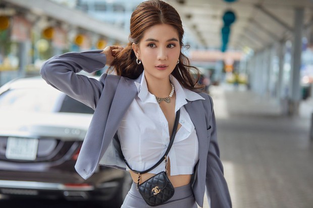 Trả tiền ăn theo phong cách hội bạn “chanh sả” của Ngọc Trinh, trend này không phải ai cũng “đu” được đâu! - Ảnh 7. Trả tiền ăn theo phong cách hội bạn “chanh sả” của Ngọc Trinh, trend này không phải ai cũng “đu” được đâu! - Ảnh 7.