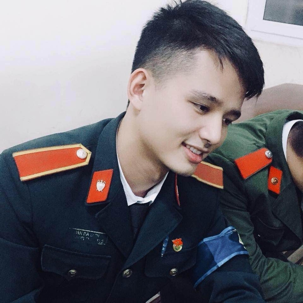 Visual đỉnh cao của soái ca quân nhân được Sao Nhập Ngũ ship với Diệu Nhi - Ảnh 8. Visual đỉnh cao của soái ca quân nhân được Sao Nhập Ngũ ship với Diệu Nhi - Ảnh 8.