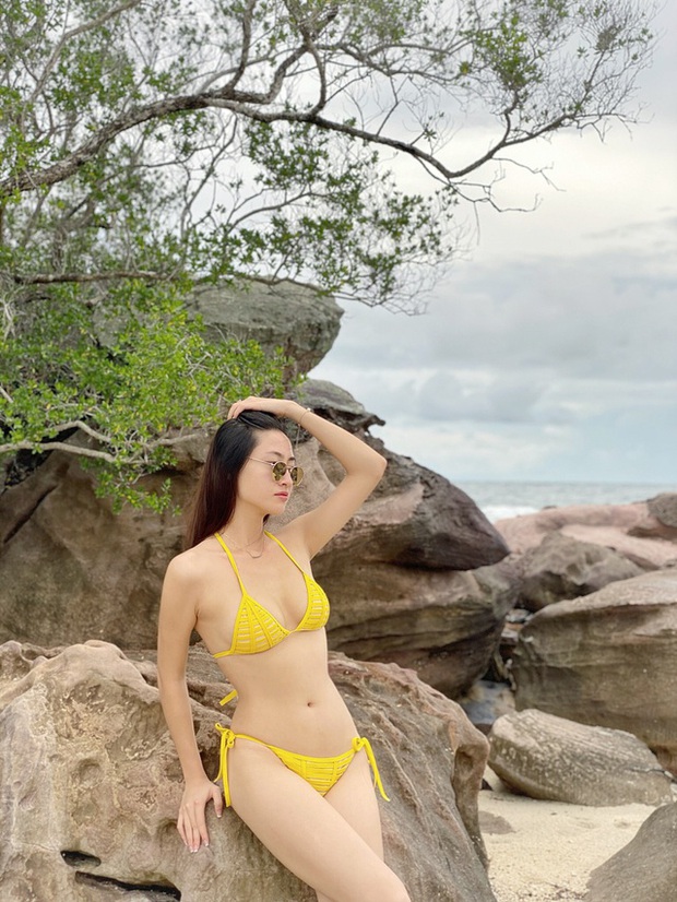 Lương Thuỳ Linh quấn khăn trăm triệu khoe đôi chân dài nhất nhì Vbiz, nhưng nhìn mà lo thay vì cắt xẻ đầy hiểm hóc - Ảnh 6. Lương Thuỳ Linh quấn khăn trăm triệu khoe đôi chân dài nhất nhì Vbiz, nhưng nhìn mà lo thay vì cắt xẻ đầy hiểm hóc - Ảnh 6.