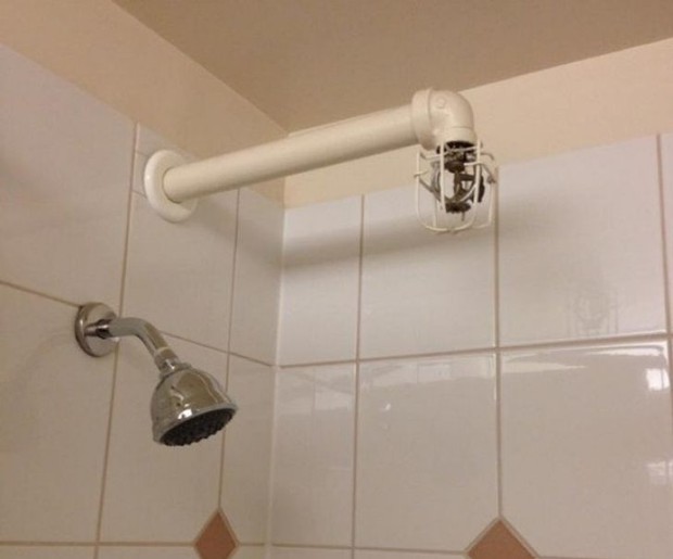Những khách sạn có thiết kế quái đản khiến khách thuê phát bực: Lố bịch mà cứ tưởng mình hài hước! - Ảnh 5. Những khách sạn có thiết kế quái đản khiến khách thuê phát bực: Lố bịch mà cứ tưởng mình hài hước! - Ảnh 5.