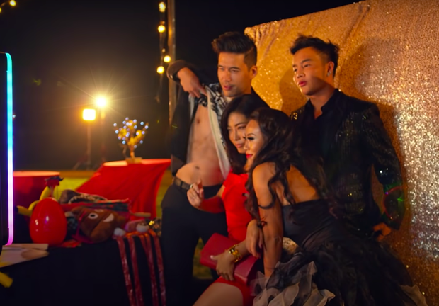 4 nhân vật siêu giàu của châu Á gây chú ý với show thực tế về lối sống xa hoa! - Ảnh 3. 4 nhân vật siêu giàu của châu Á gây chú ý với show thực tế về lối sống xa hoa! - Ảnh 3.