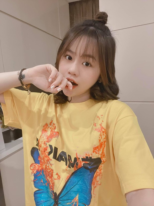 Chia tay rồi nhưng Huỳnh Anh bất ngờ đăng ảnh cũ với Quang Hải, tuy nhiên lại sửa một chi tiết đặc biệt - Ảnh 1. Chia tay rồi nhưng Huỳnh Anh bất ngờ đăng ảnh cũ với Quang Hải, tuy nhiên lại sửa một chi tiết đặc biệt - Ảnh 1.