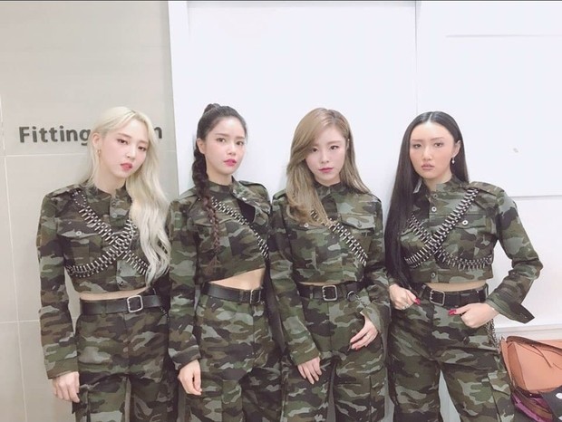 BLACKPINK, aespa và loạt sao Hàn so kè nảy lửa khi diện đồ Techwear hầm hố - Ảnh 3.