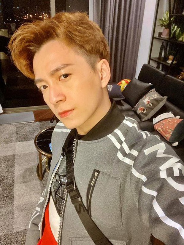 Căn hộ của Ngô Kiến Huy: Đơn giản nhưng không thua kém ai trong showbiz, bước vào khu bếp mới trầm trồ - Ảnh 6. Căn hộ của Ngô Kiến Huy: Đơn giản nhưng không thua kém ai trong showbiz, bước vào khu bếp mới trầm trồ - Ảnh 6.