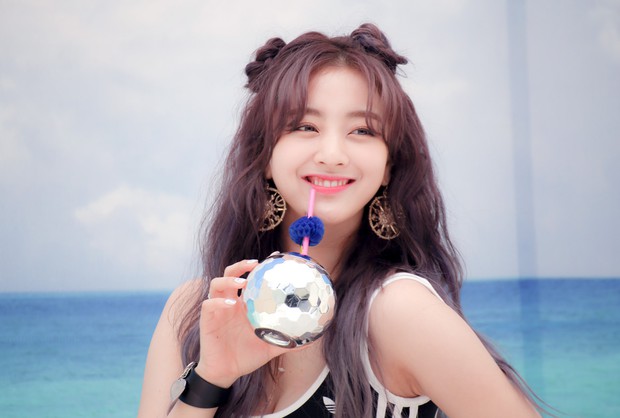 Knet có khái niệm mới cho bộ 5 nhóm nữ Kpop hàng đầu là TeuReBleMaYeo, lo ngại về tương lai khi hợp đồng kết thúc? - Ảnh 1. Knet có khái niệm mới cho bộ 5 nhóm nữ Kpop hàng đầu là TeuReBleMaYeo, lo ngại về tương lai khi hợp đồng kết thúc? - Ảnh 1.