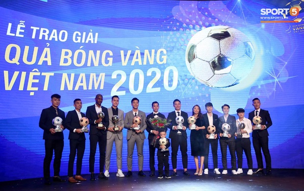 Vợ Văn Quyết: Chồng giành Quả bóng vàng là hoàn toàn xứng đáng - Ảnh 5.