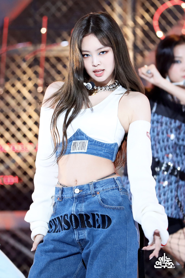 BLACKPINK hé lộ khoảnh khắc tự cảm thấy bản thân xinh đẹp nhất, câu trả lời bá đạo của Jennie khiến dân tình gật gù - Ảnh 9.