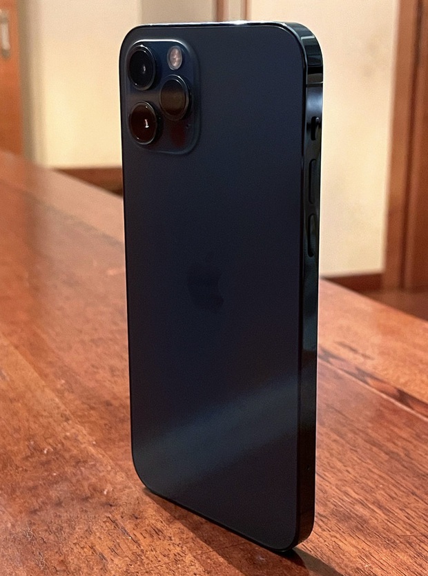 Đây là iPhone 12 Pro phiên bản thử nghiệm độc nhất vô nhị - Ảnh 1.