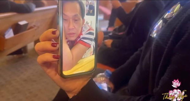 Cuộc sống của NS Hoài Linh sau 1 tháng NS Chí Tài và dì ruột qua đời: Suy sụp và không ngủ yên, ca sĩ Phương Loan gửi lời động viên - Ảnh 3. Cuộc sống của NS Hoài Linh sau 1 tháng NS Chí Tài và dì ruột qua đời: Suy sụp và không ngủ yên, ca sĩ Phương Loan gửi lời động viên - Ảnh 3.