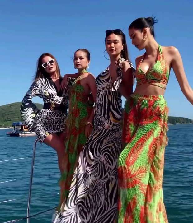 Khoảnh khắc hiếm có: 4 Quán quân Vietnams Next Top Model đọ sắc trong 1 khung hình - Ảnh 2. Khoảnh khắc hiếm có: 4 Quán quân Vietnams Next Top Model đọ sắc trong 1 khung hình - Ảnh 2.