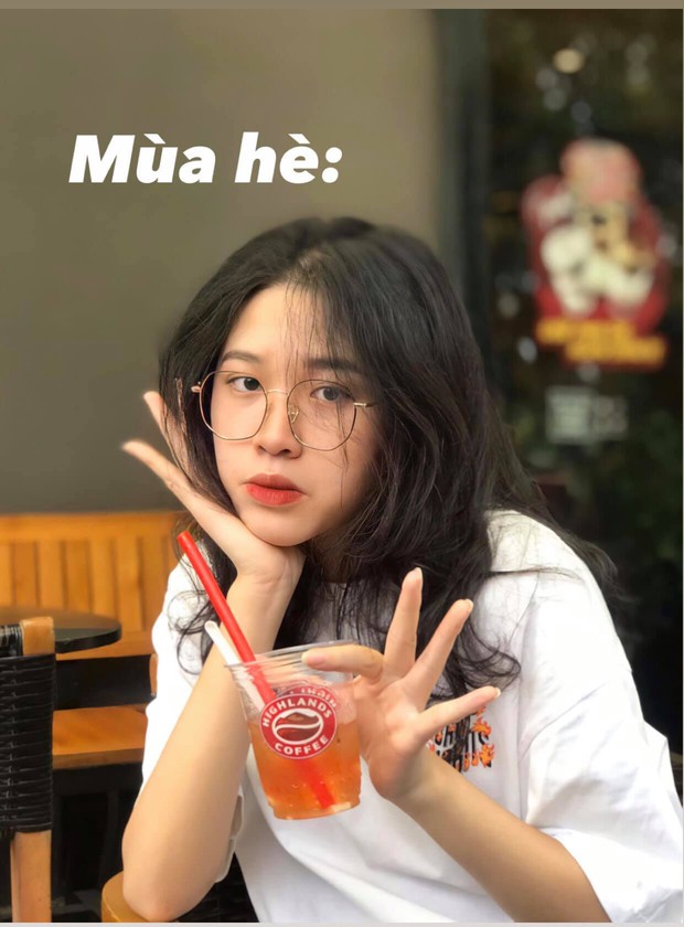Nữ sinh khác một trời một vực khi đi học mùa hè và mùa đông: Ai bảo nhan sắc không thể đổi trắng thay đen! - Ảnh 1. Nữ sinh khác một trời một vực khi đi học mùa hè và mùa đông: Ai bảo nhan sắc không thể đổi trắng thay đen! - Ảnh 1.