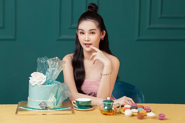 Lê Âu Ngân Anh lên đồ gợi cảm và khoe dáng nuột nà đón tuổi mới: Nhan sắc thăng hạng chuẩn cô giáo hot nhất nhì Vbiz! - Ảnh 3.