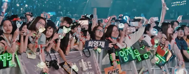 Fan Việt nở mũi tự hào khi xuất hiện to bự trên video kỷ niệm 7 năm debut của những chàng rể Việt Nam GOT7 - Ảnh 7. Fan Việt nở mũi tự hào khi xuất hiện to bự trên video kỷ niệm 7 năm debut của những chàng rể Việt Nam GOT7 - Ảnh 7.