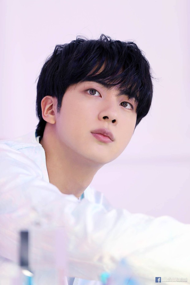 Cùng là thử giọng: công ty Kpop hết tuyển trên đường phố lại đòi khoe tài năng, quy trình của idol Jpop chẳng khác gì đi xin việc - Ảnh 2. Cùng là thử giọng: công ty Kpop hết tuyển trên đường phố lại đòi khoe tài năng, quy trình của idol Jpop chẳng khác gì đi xin việc - Ảnh 2.