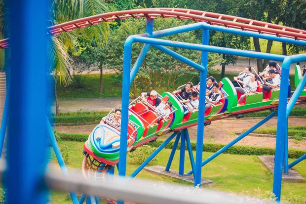 Đình chỉ hoạt động khu du lịch Đảo Ngọc Xanh sau sự cố tàu lượn khiến 1 học sinh tử vong - Ảnh 1.