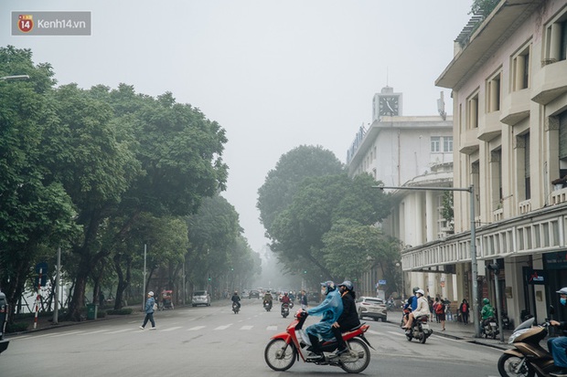 Hà Nội 13 độ nhiều sương mù, thời tiết sẽ đánh võng liên tục trong 3 ngày tới - Ảnh 1.