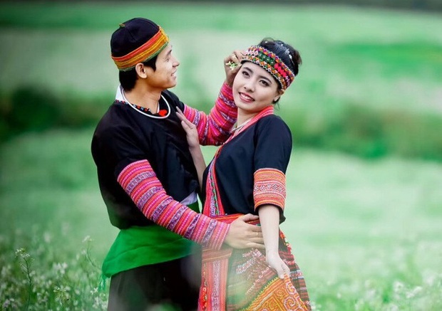 Ngắm khoảnh khắc hạnh phúc của gia đình Độ Mixi trên sóng, ai cũng mơ ước có một chốn yên bình như thế! - Ảnh 1. Ngắm khoảnh khắc hạnh phúc của gia đình Độ Mixi trên sóng, ai cũng mơ ước có một chốn yên bình như thế! - Ảnh 1.