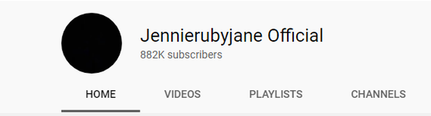 Video đầu tay của Jennie (BLACKPINK) đạt lượng xem khủng: Nhan sắc xinh xỉu, hé lộ cả nhà siêu sang - Ảnh 2.