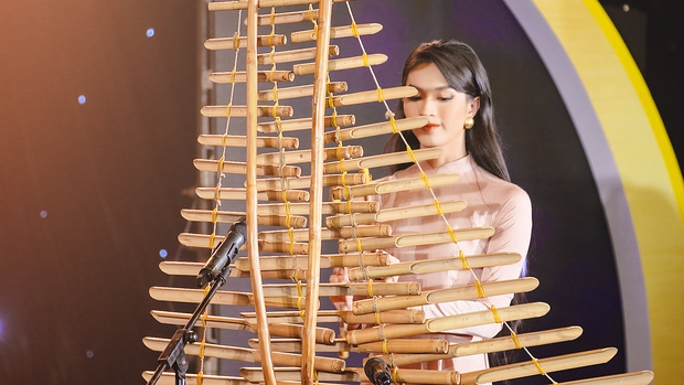 Cập nhật Bán kết Đại Sứ Hoàn Mỹ: Top 6 chính thức lộ diện, số phận của Lương Mỹ Kỳ và Vũ Thu Phương gây choáng - Ảnh 55. Cập nhật Bán kết Đại Sứ Hoàn Mỹ: Top 6 chính thức lộ diện, số phận của Lương Mỹ Kỳ và Vũ Thu Phương gây choáng - Ảnh 55.
