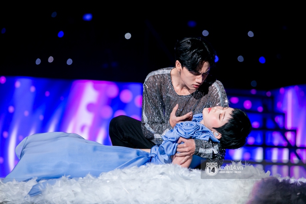 Noo Phước Thịnh cover loạt hit 2020, Nguyễn Trần Trung Quân đánh úp bài mới, cặp đôi đam mĩ CoDu phát cẩu lương siêu ngọt - Ảnh 15. Noo Phước Thịnh cover loạt hit 2020, Nguyễn Trần Trung Quân đánh úp bài mới, cặp đôi đam mĩ CoDu phát cẩu lương siêu ngọt - Ảnh 15.