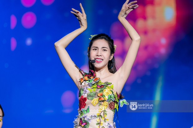 Noo Phước Thịnh cover loạt hit 2020, Nguyễn Trần Trung Quân đánh úp bài mới, cặp đôi đam mĩ CoDu phát cẩu lương siêu ngọt - Ảnh 18. Noo Phước Thịnh cover loạt hit 2020, Nguyễn Trần Trung Quân đánh úp bài mới, cặp đôi đam mĩ CoDu phát cẩu lương siêu ngọt - Ảnh 18.