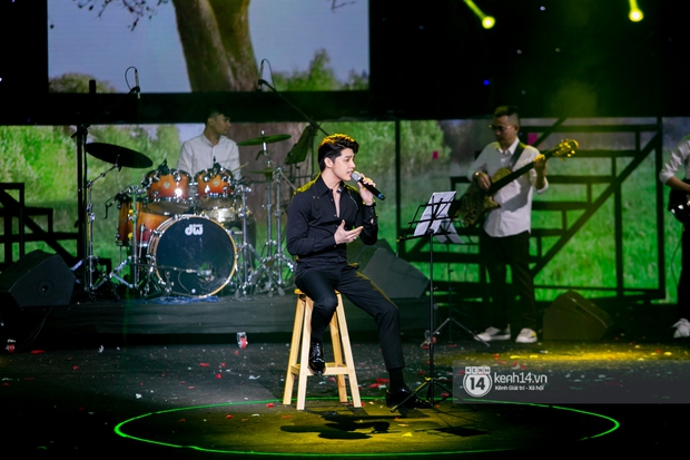 Noo Phước Thịnh cover loạt hit 2020, Nguyễn Trần Trung Quân đánh úp bài mới, cặp đôi đam mĩ CoDu phát cẩu lương siêu ngọt - Ảnh 19. Noo Phước Thịnh cover loạt hit 2020, Nguyễn Trần Trung Quân đánh úp bài mới, cặp đôi đam mĩ CoDu phát cẩu lương siêu ngọt - Ảnh 19.