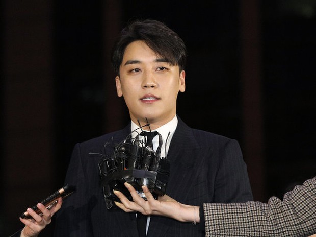 Biến căng: Seungri bị tố hành hung nhân viên công ty đối thủ JYP, kéo cả băng đảng đến trả thù vì 1 từ chê bai - Ảnh 2.