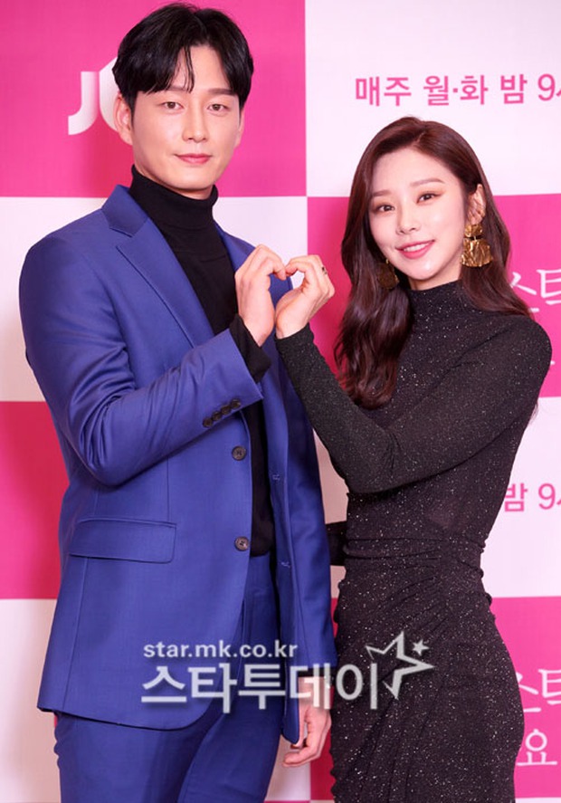 Sự kiện gây xôn xao xứ Hàn: Tình màn ảnh của Ji Chang Wook chặt chém sexy vẫn lọt thỏm bên nam thần cao nhất Kpop - Ảnh 12.