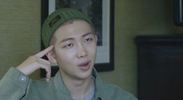 Khoảnh khắc Jungkook ngã quỵ trên sân khấu khiến BTS lo lắng tột độ, SUGA còn lén khóc trong phòng tắm - Ảnh 8. Khoảnh khắc Jungkook ngã quỵ trên sân khấu khiến BTS lo lắng tột độ, SUGA còn lén khóc trong phòng tắm - Ảnh 8.