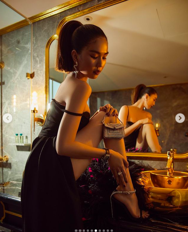 Ngọc Trinh tung ảnh hậu trường cực nóng: Lên đồ hiểm hóc, vòng 1 o ép đến mức như suýt... rớt ra ngoài - Ảnh 3. Ngọc Trinh tung ảnh hậu trường cực nóng: Lên đồ hiểm hóc, vòng 1 o ép đến mức như suýt... rớt ra ngoài - Ảnh 3.
