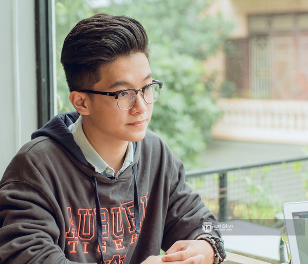 Bất ngờ xuất hiện trên sóng VTV với style tổng tài, nam sinh kiếm cho mẹ 1000 con dâu ngày càng đẹp trai, khí chất ngời ngời - Ảnh 3.