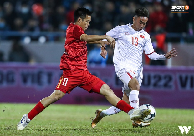 Ngẫm về lời bài hát Diệu Kỳ Việt Nam: Câu chuyện về các y bác sĩ, bánh mì thanh long, ATM gạo và anh chàng Soytiet đều được cài cắm! - Ảnh 4.