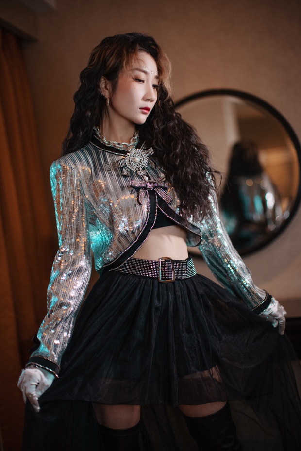 Sự kiện Cbiz hot nhất hôm nay: Triệu Lệ Dĩnh hoá tiên tử, Đàm Tùng Vận chặt chém mặc kệ Viên Băng Nghiên khoe vòng 1 - Ảnh 23.