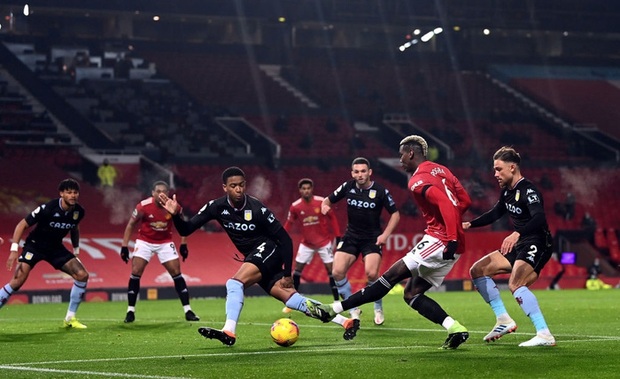 Bruno Fernandes và Pogba tỏa sáng giúp MU bằng điểm đội đầu bảng Liverpool - Ảnh 3. Bruno Fernandes và Pogba tỏa sáng giúp MU bằng điểm đội đầu bảng Liverpool - Ảnh 3.