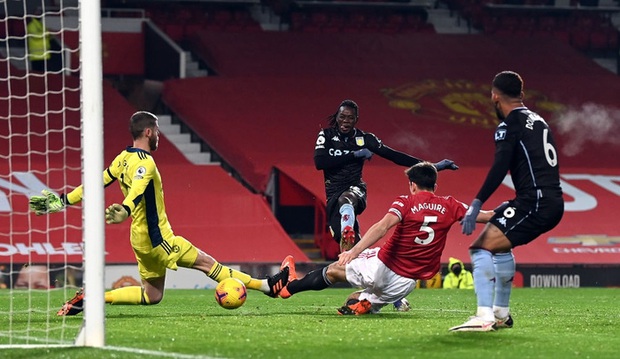 Bruno Fernandes và Pogba tỏa sáng giúp MU bằng điểm đội đầu bảng Liverpool - Ảnh 6. Bruno Fernandes và Pogba tỏa sáng giúp MU bằng điểm đội đầu bảng Liverpool - Ảnh 6.