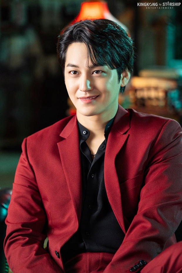 Không nhận ra tài tử Kim Bum từng tuột dốc nhan sắc 1 thời: Soái khí ngút ngàn, U35 mà trẻ đúng như vai sinh viên năm nhất - Ảnh 8.