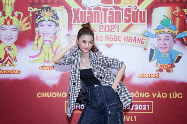 Tạo hình chặt chém của bộ 3 Nam Thư - Puka - Kiều Loan trong Táo Xuân 2021 - Ảnh 5. Tạo hình chặt chém của bộ 3 Nam Thư - Puka - Kiều Loan trong Táo Xuân 2021 - Ảnh 5.