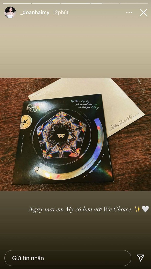 Gái xinh xúng xính chuẩn bị dự Gala WeChoice Awards, Hà Trúc lục tủ chặt chém thảm đỏ với giày cao gót 14cm - Ảnh 3.